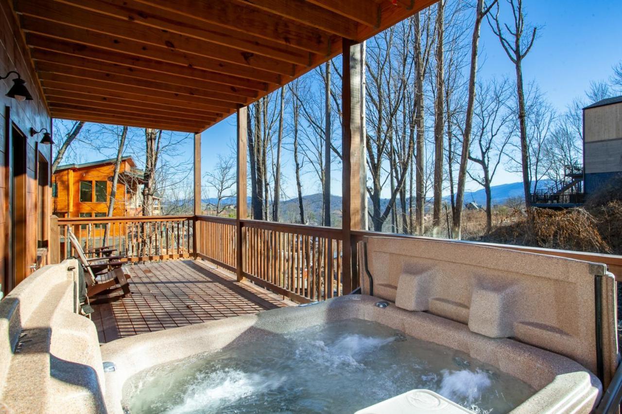 Brand New Build Cozy Cottage With Mountain View Gatlinburg Exterior photo