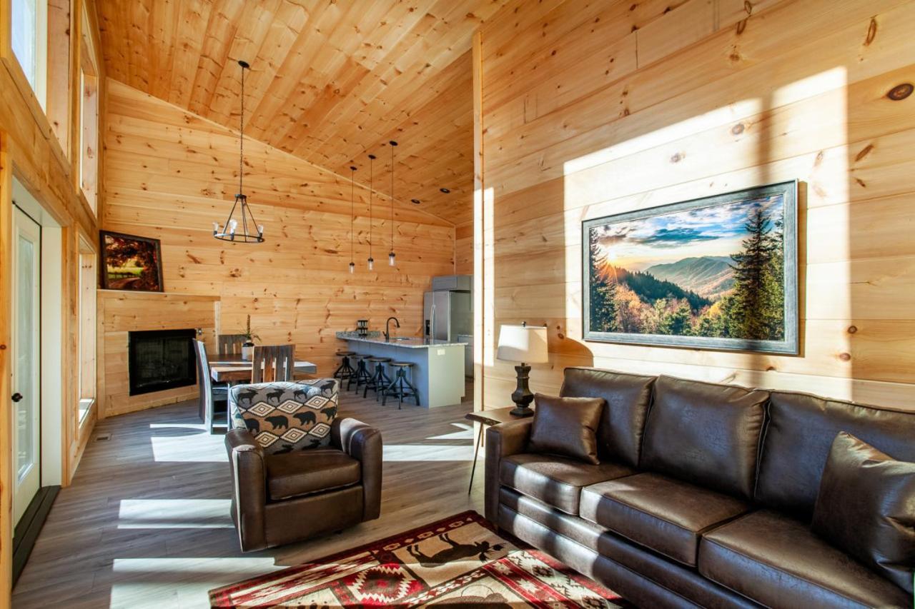 Brand New Build Cozy Cottage With Mountain View Gatlinburg Exterior photo